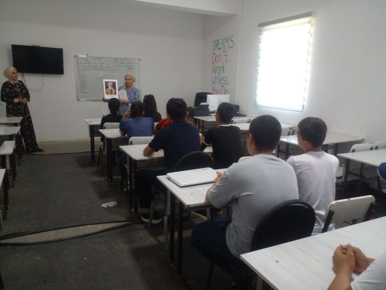 “Hakim at Termiziyning ilmiy- ijodiy faoliyati” nomli davra suhbati